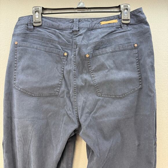 Soft Surroundings Cargo Pants Women's 12 Navy Blue Zipper Pockets Tapered Preppy - Picture 4 of 16